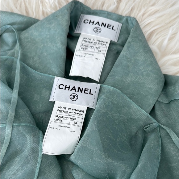 CHANEL 2 Pieces Silk Camisole & Top - Picture 9 of 13
